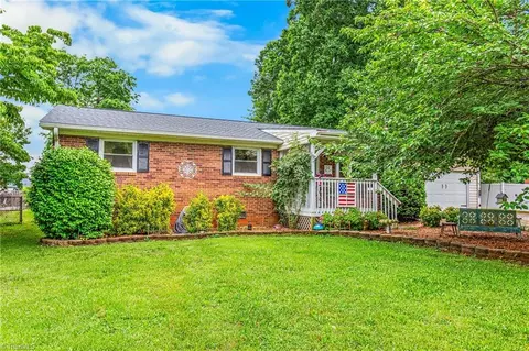 3972 Shadydale Acres Ln, Trinity, NC 27370