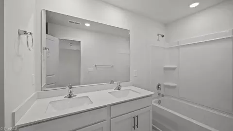 Bath - 3832 Colt Ct, Trinity, NC 27370 photo 2 of 2
