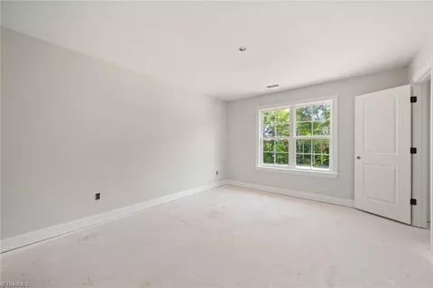 Bedroom - 154 Enclave Dr, Clemmons, NC 27012 photo 4 of 11