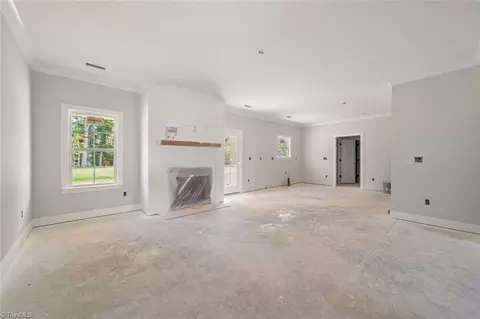 Living - 154 Enclave Dr, Clemmons, NC 27012 photo 4 of 7