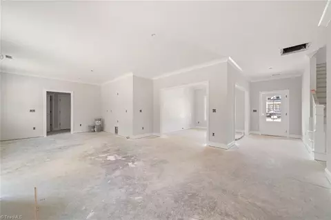 Living - 154 Enclave Dr, Clemmons, NC 27012 photo 5 of 7