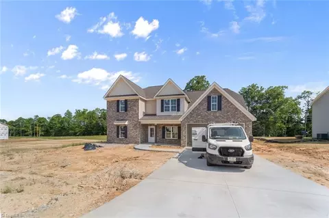 Exterior - 154 Enclave Dr, Clemmons, NC 27012 photo 3 of 6