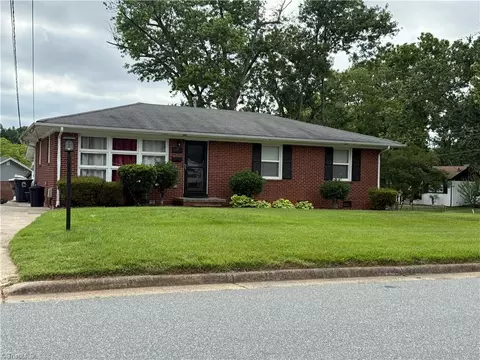 2320 Atlanta St, Greensboro, NC 27406