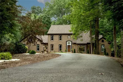 455 Old Farms Rd, Wilkesboro, NC 28697