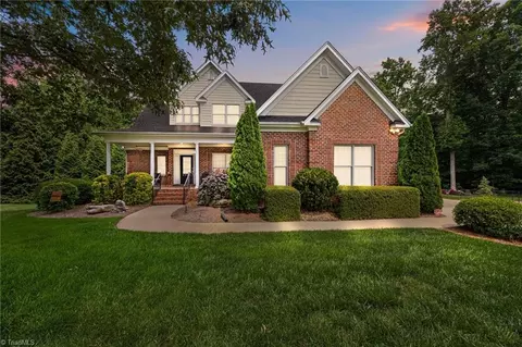 6089 Pleasant Field Dr, Greensboro, NC 27455