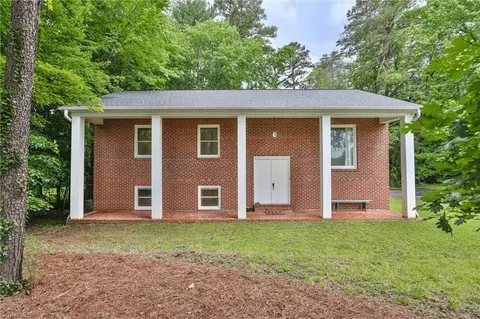 6414 Old Us Highway 421 E, East Bend, NC 27018