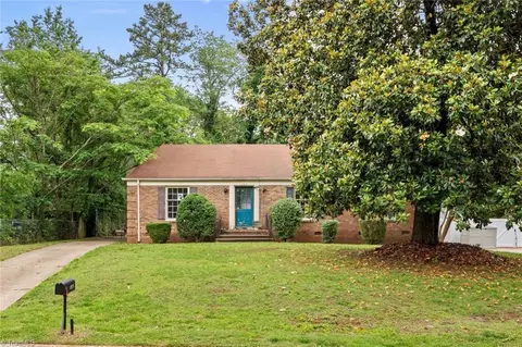 105 Flintfield Dr, Winston Salem, NC 27103