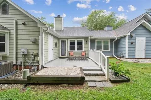2805 Shadowbrook Ln, Winston Salem, NC 27103