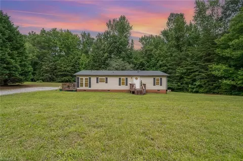 5117 Hicone Rd, Mcleansville, NC 27301