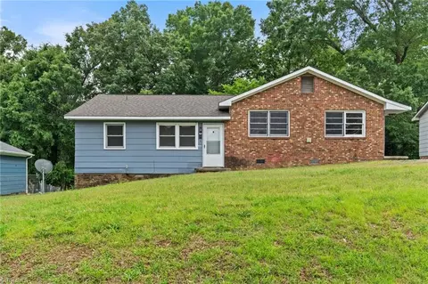 1428 Ardmore Dr, Greensboro, NC 27401