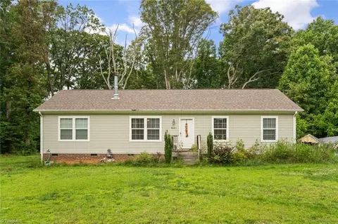 4531 White Rock Rd, Winston Salem, NC 27105