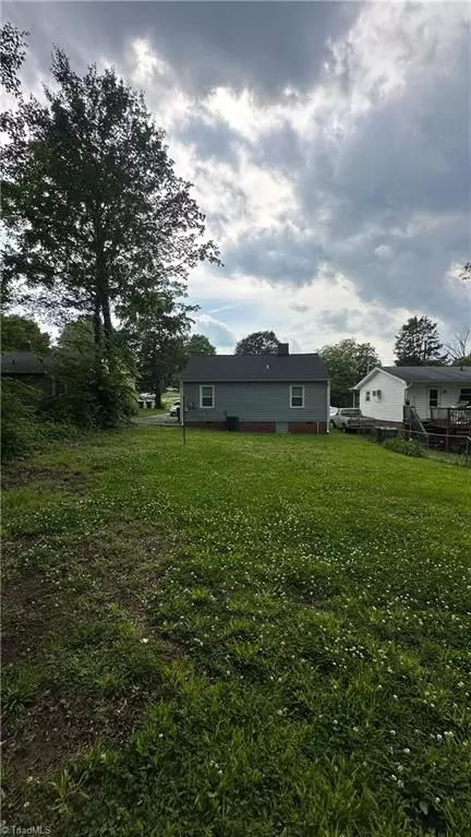 Exterior - 1004 Tabor St, High Point, NC 27262 photo 6 of 6