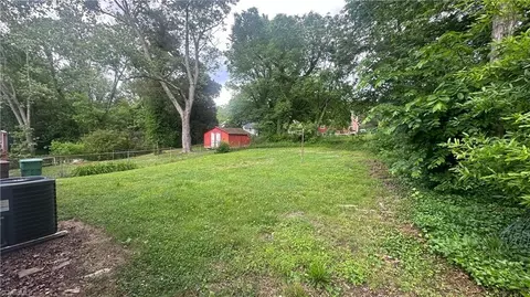 Exterior - 1004 Tabor St, High Point, NC 27262 photo 4 of 6