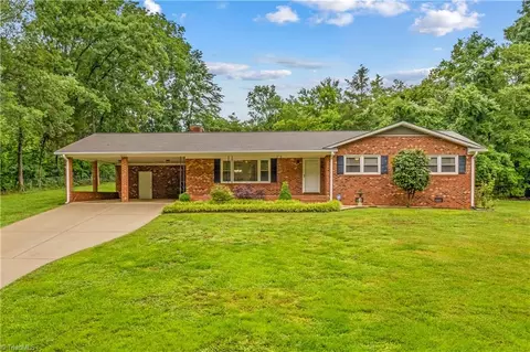 44092 Woodhurst Rd, New London, NC 28127