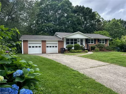 1230 Sedgefield Dr W, Winston Salem, NC 27107