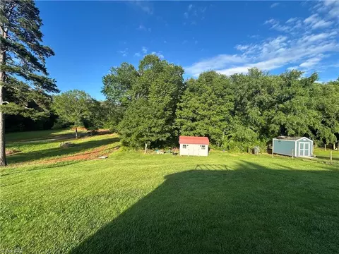 214 Fork Bixby Rd, Advance, NC 27006 photo 2