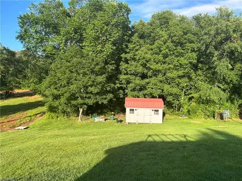 214 Fork Bixby Rd, Advance, NC 27006 photo 3