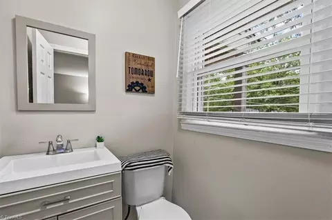 1605 Guyer St, High Point, NC 27265 photo 24