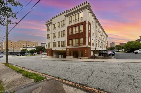 411 Washington St W #105, Greensboro, NC 27401