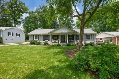 2820 Rutherford Dr, Greensboro, NC 27408