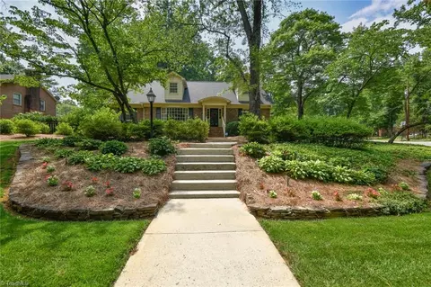 929 Winterlochen Dr, Greensboro, NC 27410