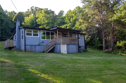 1176 Arbor Grove Church Rd, Millers Creek, NC 28651