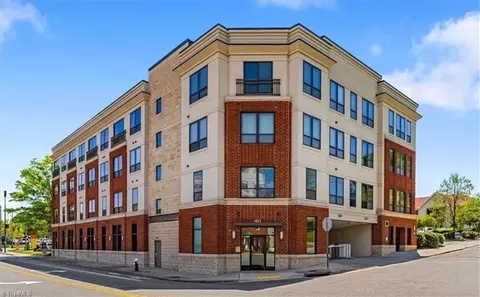 411 Washington St #204, Greensboro, NC 27401