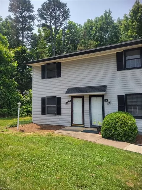 4001 Bend Dr S #101, Winston Salem, NC 27107