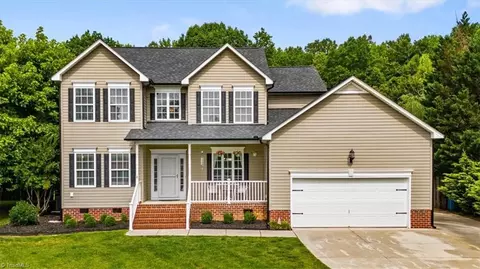 8303 Pearson Farm Ct, Browns Summit, NC 27214