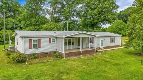 2891 Greenhorn Rd, Roaring River, NC 28669