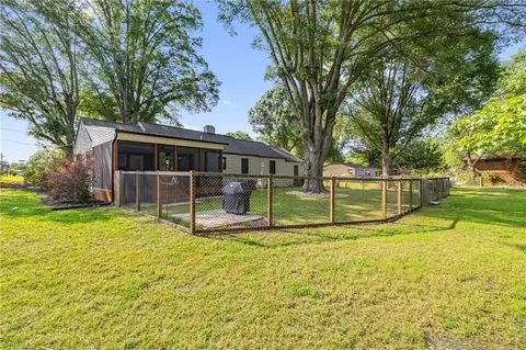 Exterior - 900 Friendly Rd, Eden, NC 27288 photo 7 of 10