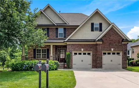 8248 Arbor Ridge Ln, Clemmons, NC 27012