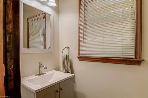 Bath - 417 Avery Ave, High Point, NC 27265 photo 1 of 8