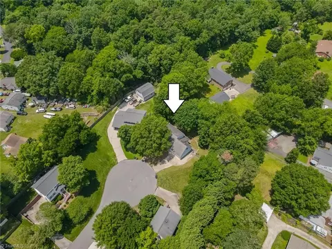 View/Area - 417 Avery Ave, High Point, NC 27265 photo 6 of 7