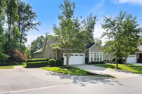 5905 Knowledge Dr, Clemmons, NC 27012 photo 2