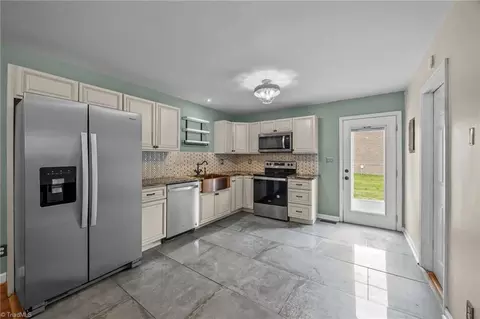 Kitchen - 3837 Arbor Dr, Trinity, NC 27370 photo 1 of 4