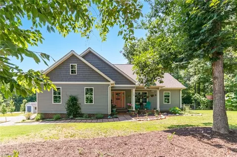 128 Fawn Trl, Lexington, NC 27292