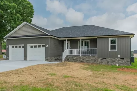 2075 Old Wesley Chapel Rd, Linwood, NC 27299