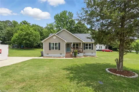 4402 Southern Webbing Mill Rd, Greensboro, NC 27405