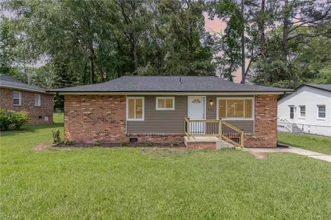 821 Da Vinci St, Durham, NC 27704