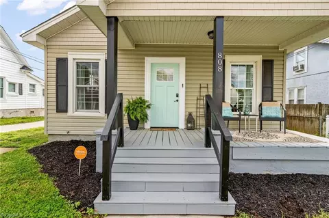 808 Carrick St, High Point, NC 27262