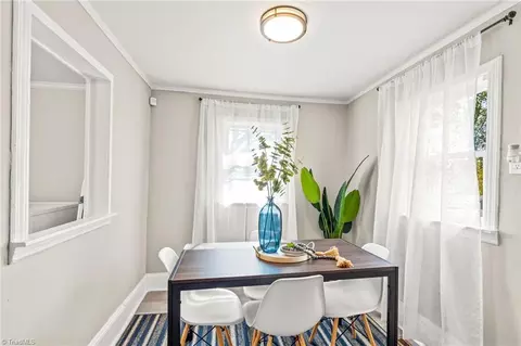 Dining - 808 Carrick St, High Point, NC 27262 photo 3 of 3