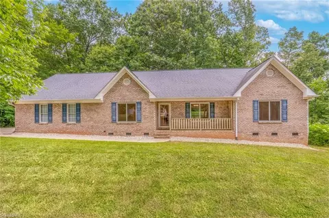 7099 Destiny Jo Rd, Pleasant Garden, NC 27313