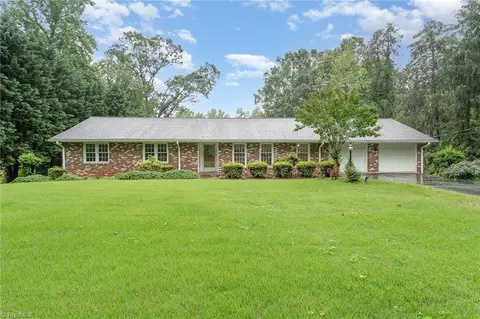 3980 Philpark Dr, Winston Salem, NC 27106