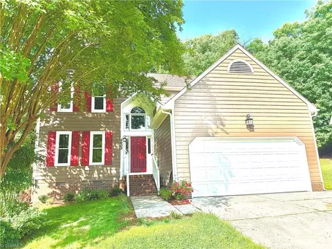 4803 Adams Ridge Dr, Greensboro, NC 27407