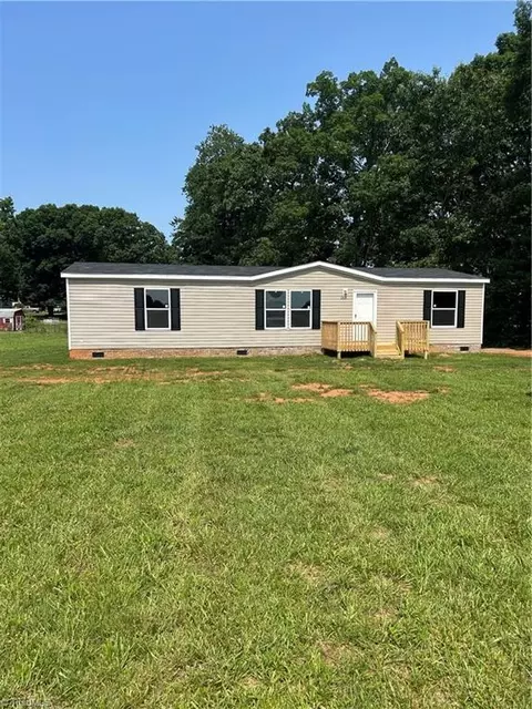 2531 Howards Bridge Rd, Union Grove, NC 28689
