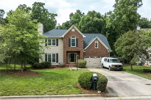 1923 Treyburn Ln, High Point, NC 27265
