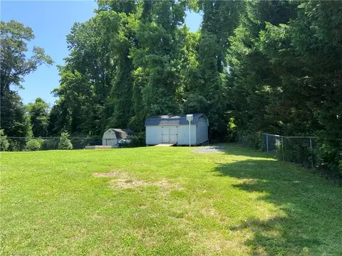 2146 Regency Dr, Randleman, NC 27317 photo 25