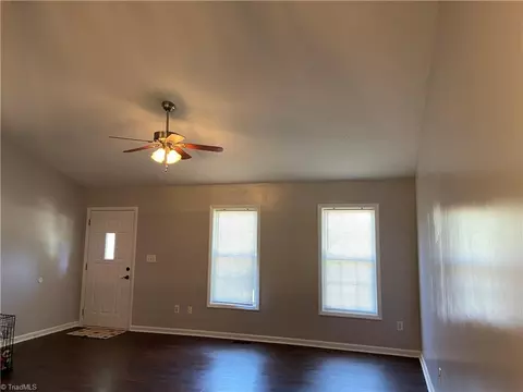 2146 Regency Dr, Randleman, NC 27317 photo 10