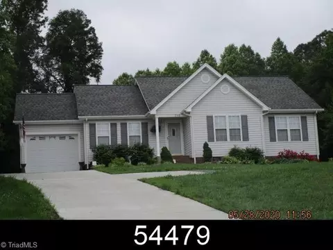 2146 Regency Dr, Randleman, NC 27317
